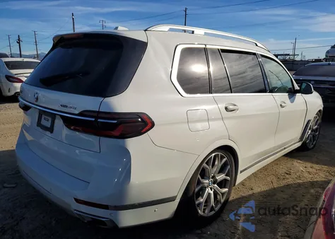 2023 BMW X7 xDrive40I z USA, uszkodzony, nr VIN 5UX23EM06P9R07377